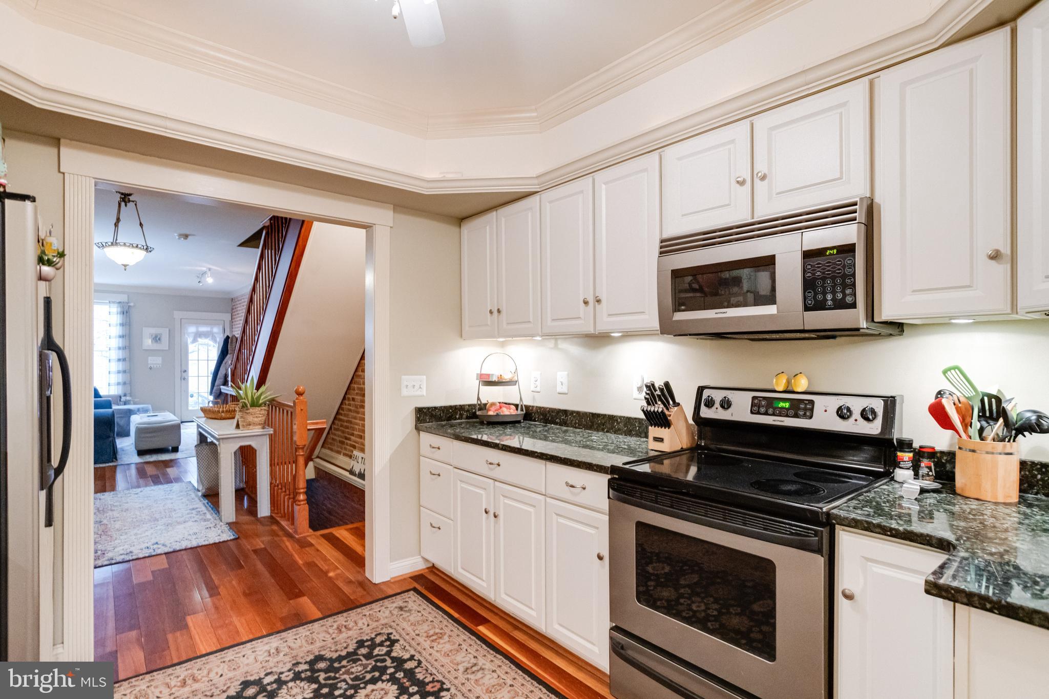 LOCUST POINT - Residential