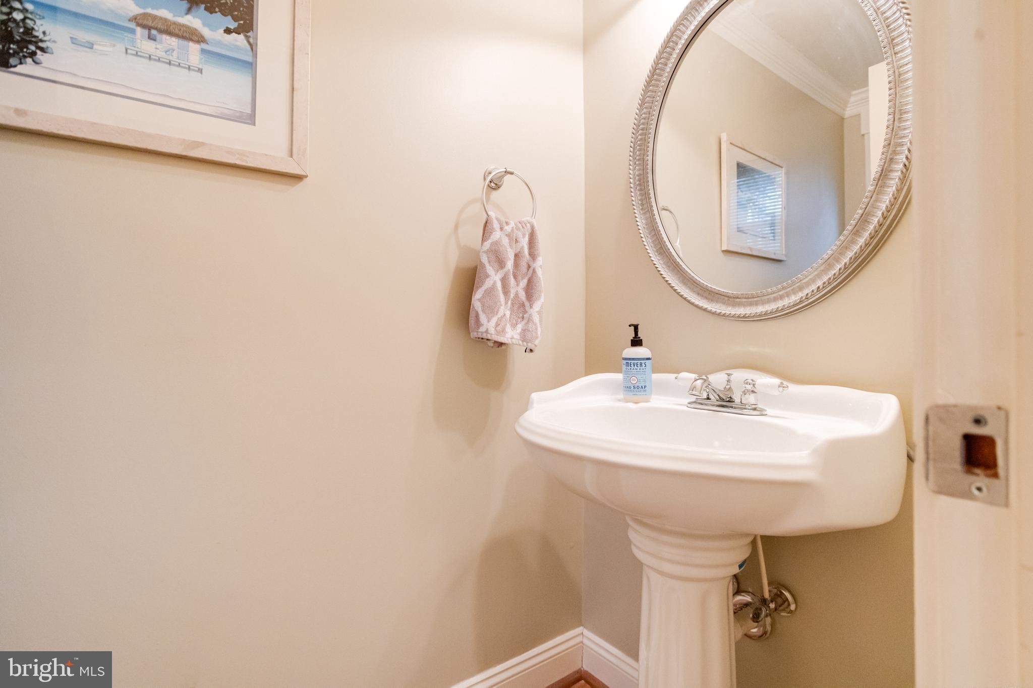 LOCUST POINT - Residential