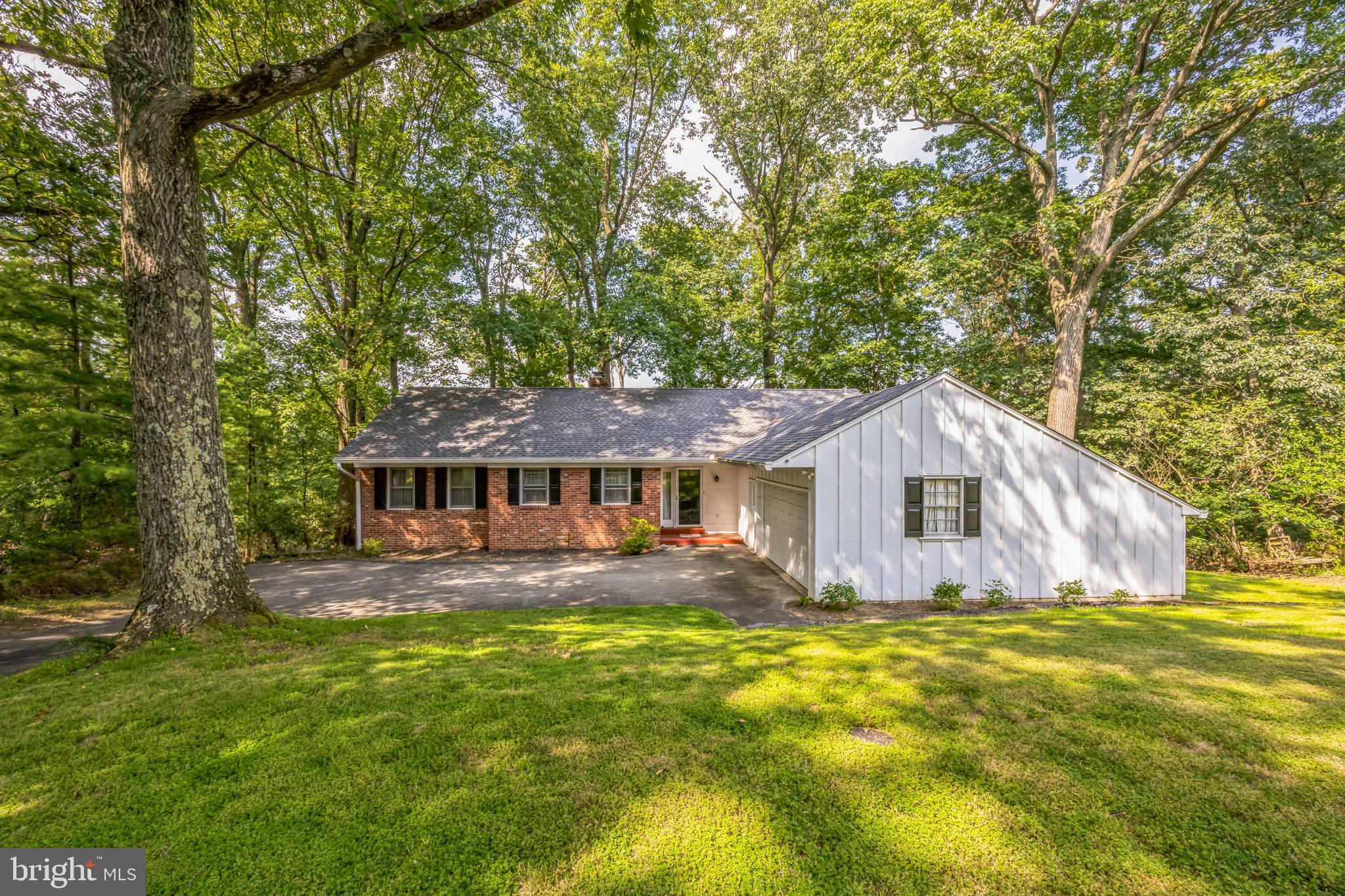 207 VINCENT ROAD