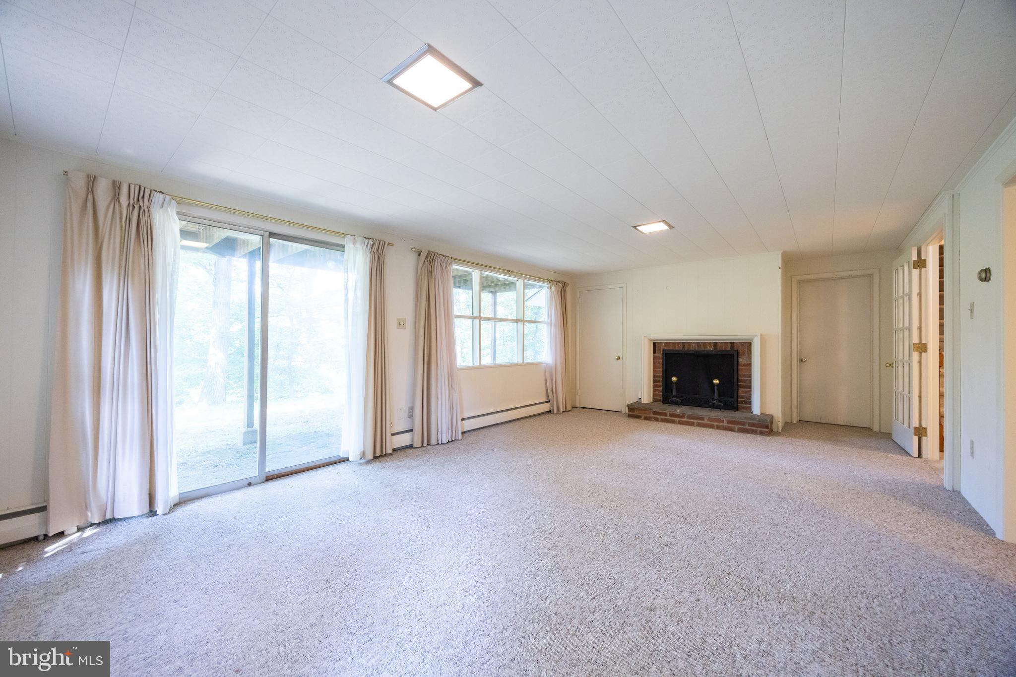 207 VINCENT ROAD
