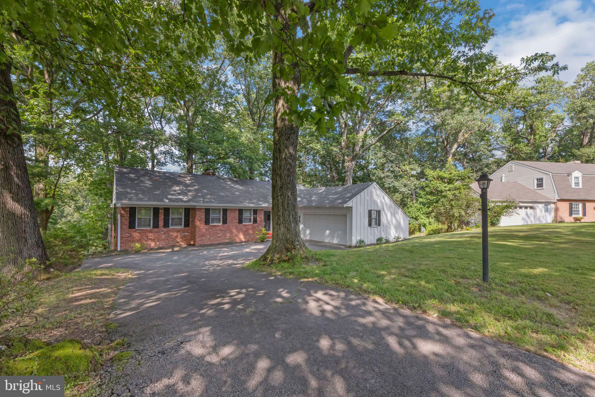 207 VINCENT ROAD