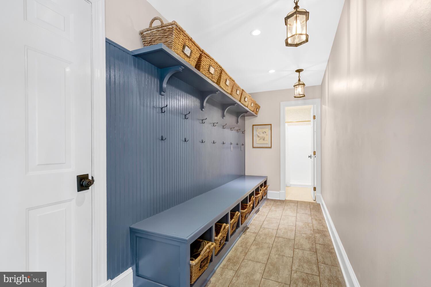 THUNDER OAK - Residential