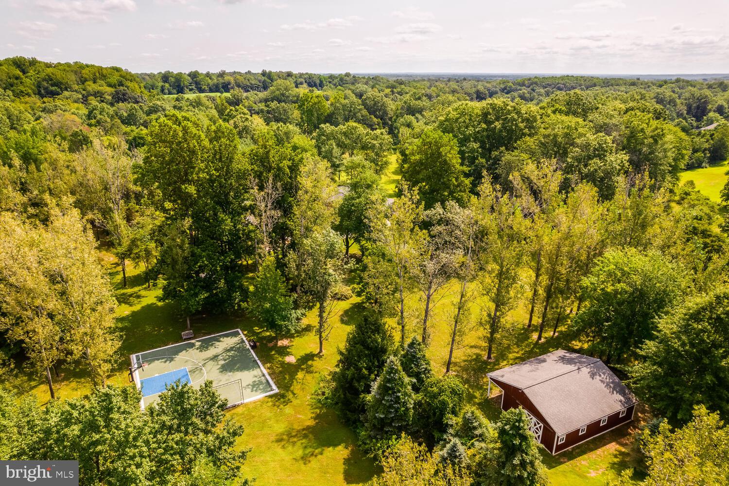 THUNDER OAK - Residential