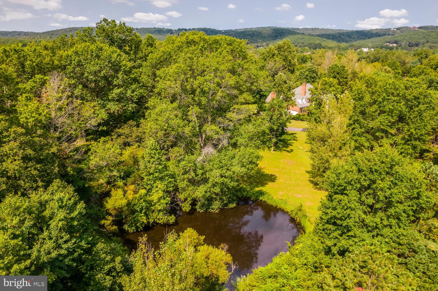 THUNDER OAK - Residential