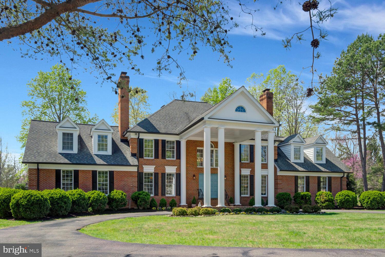 THUNDER OAK - Residential