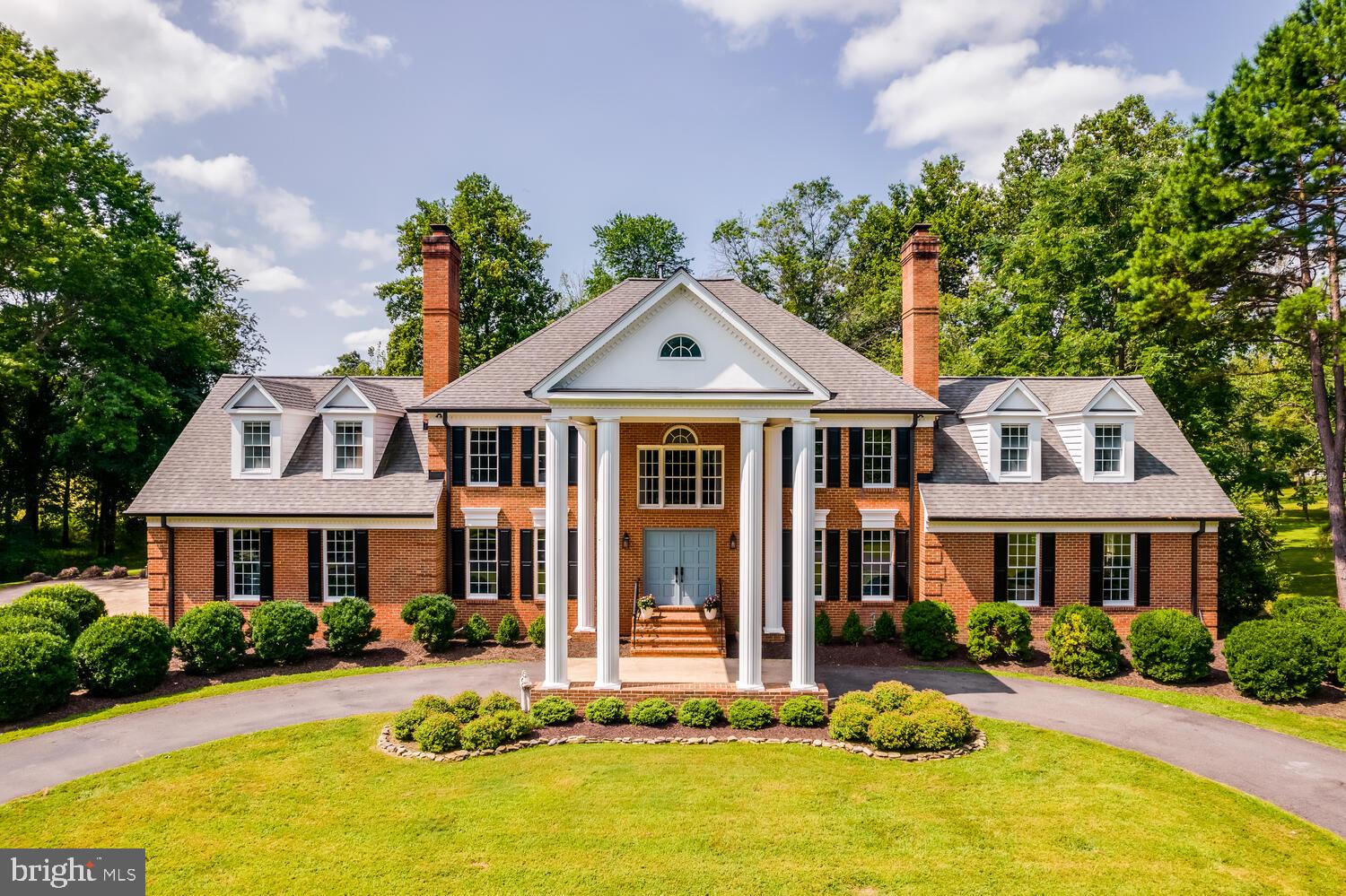 THUNDER OAK - Residential