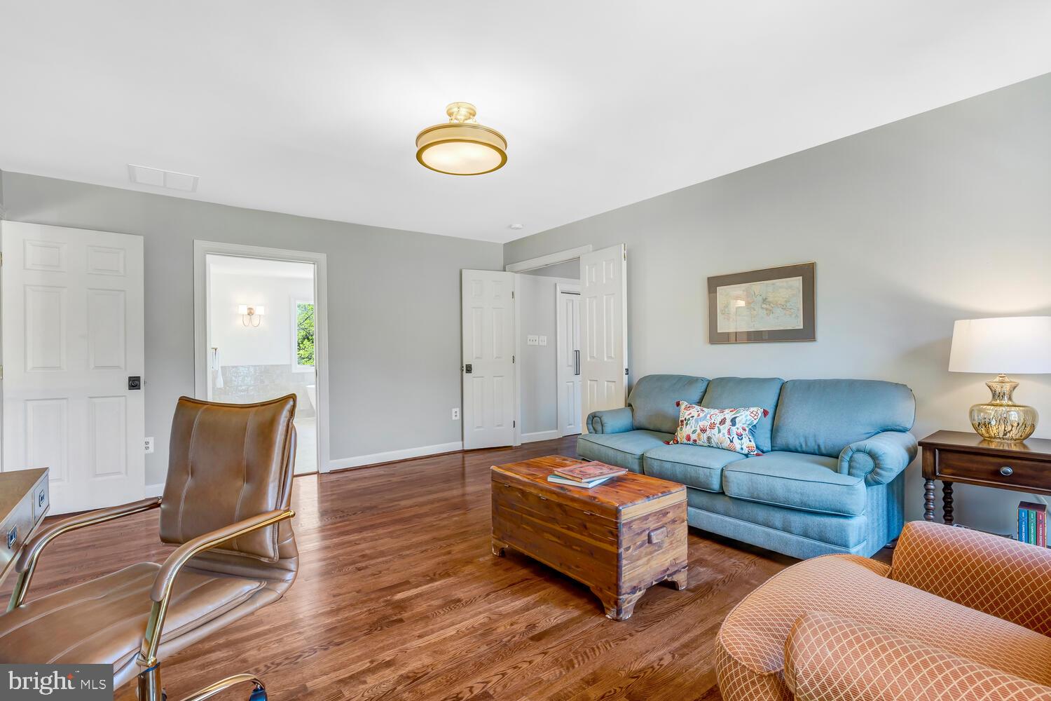 THUNDER OAK - Residential