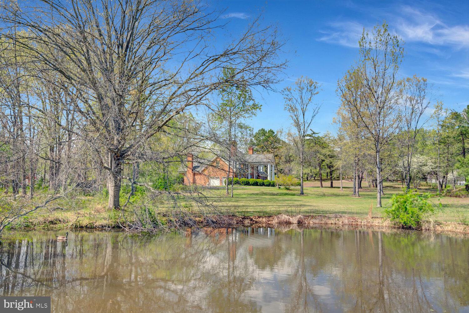 THUNDER OAK - Residential