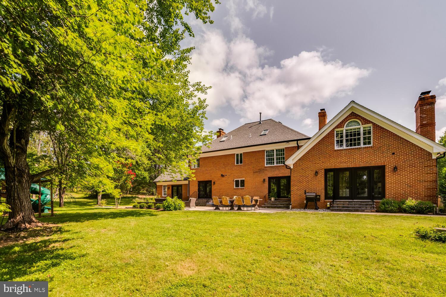 THUNDER OAK - Residential