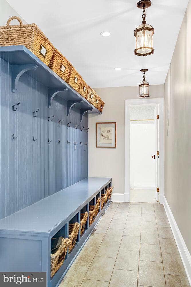 THUNDER OAK - Residential