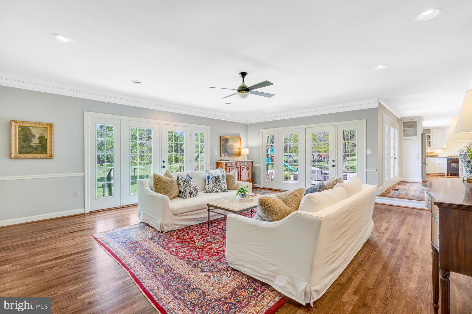 THUNDER OAK - Residential