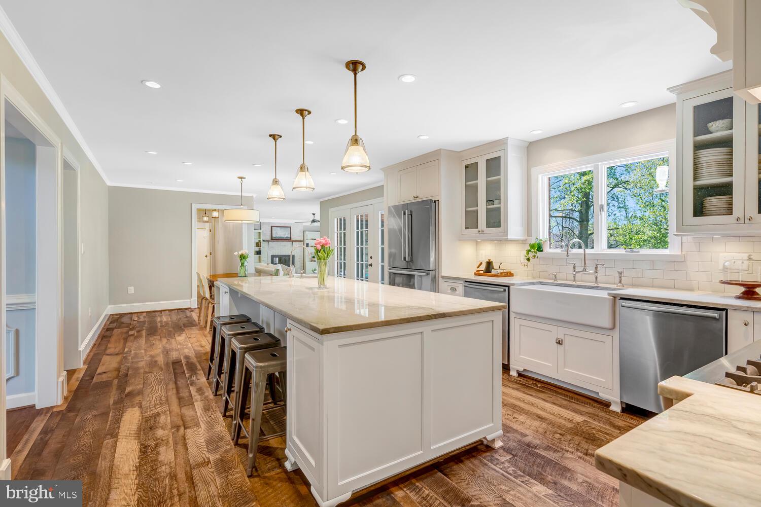 THUNDER OAK - Residential