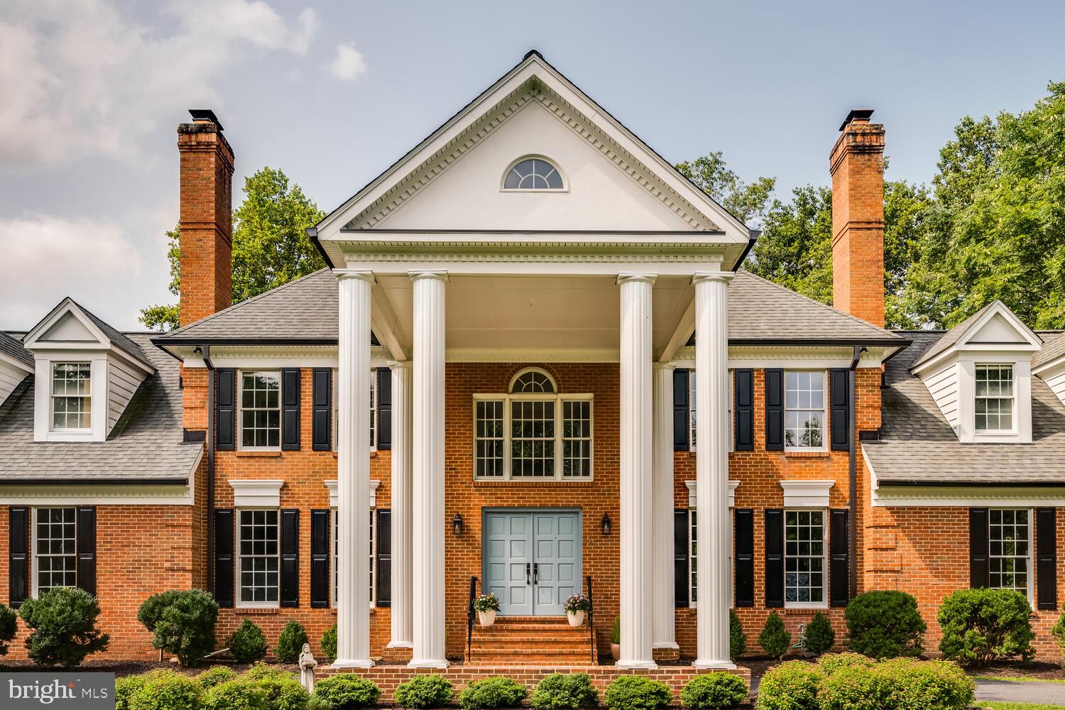 THUNDER OAK - Residential