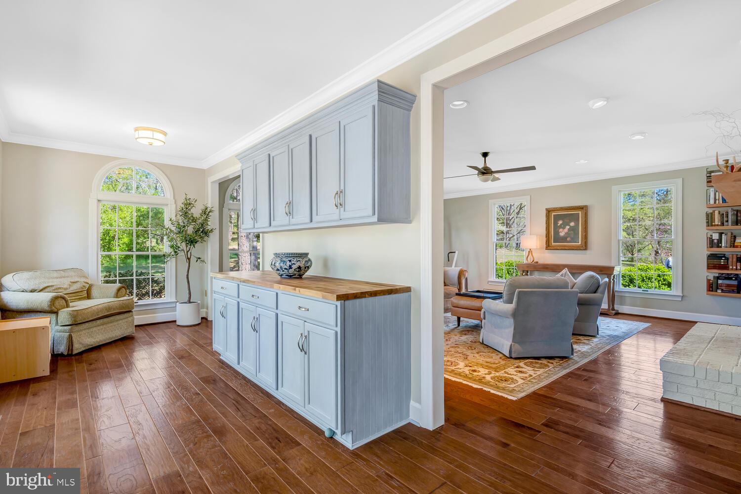 THUNDER OAK - Residential