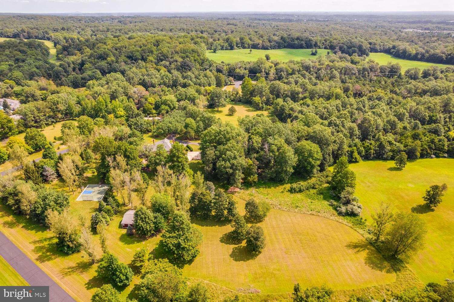 THUNDER OAK - Residential