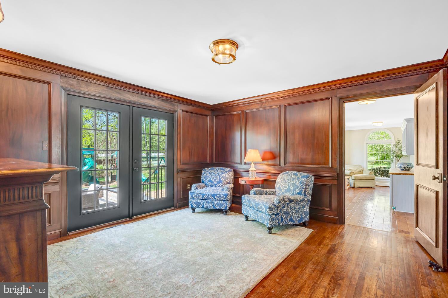 THUNDER OAK - Residential