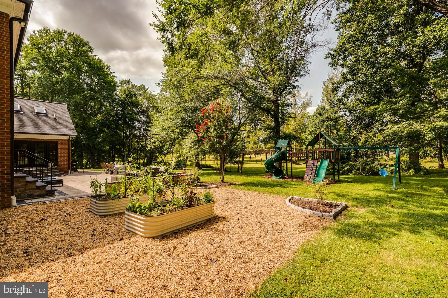 THUNDER OAK - Residential