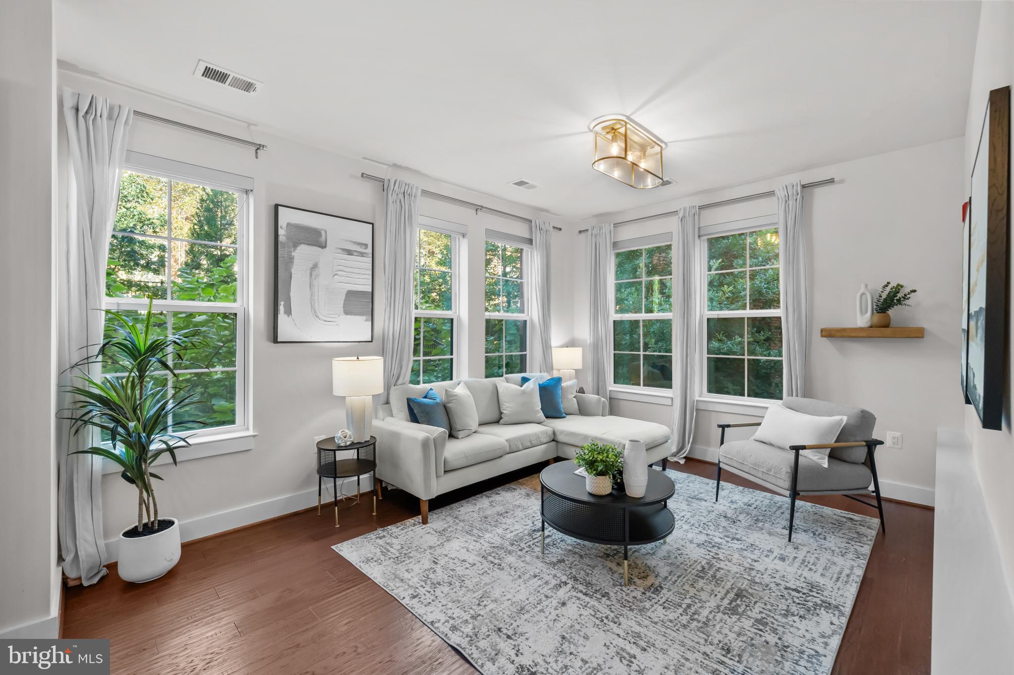 KEY AND NASH - Residential