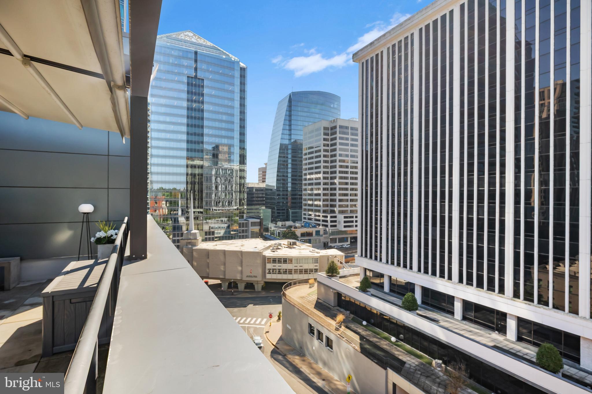 KEY AND NASH - Residential