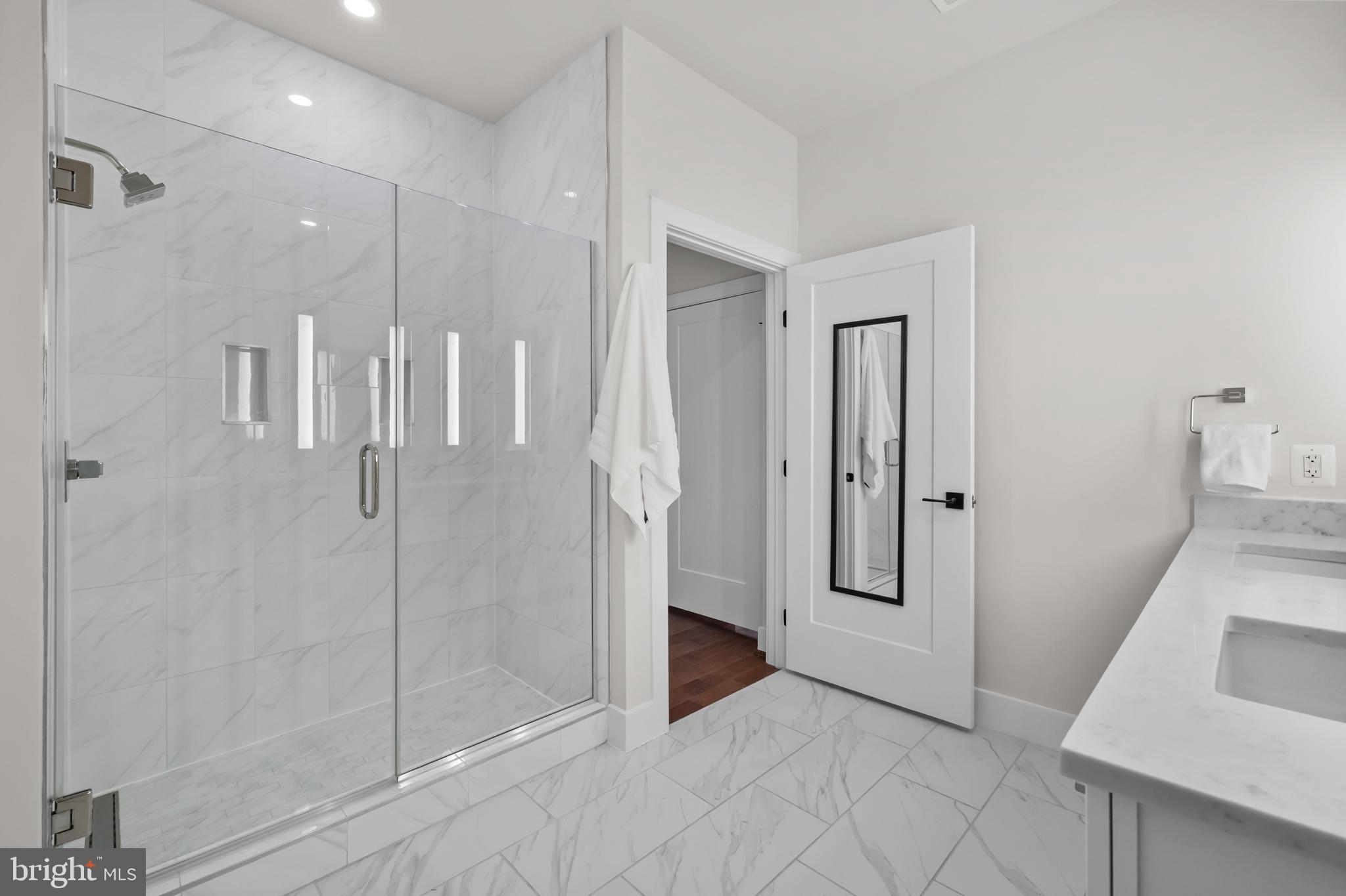 KEY AND NASH - Residential