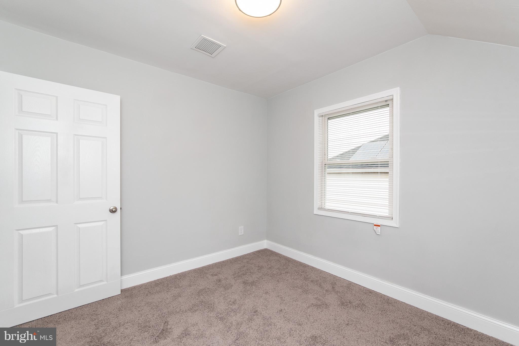 EDNOR GARDENS - LAKESIDE - Residential