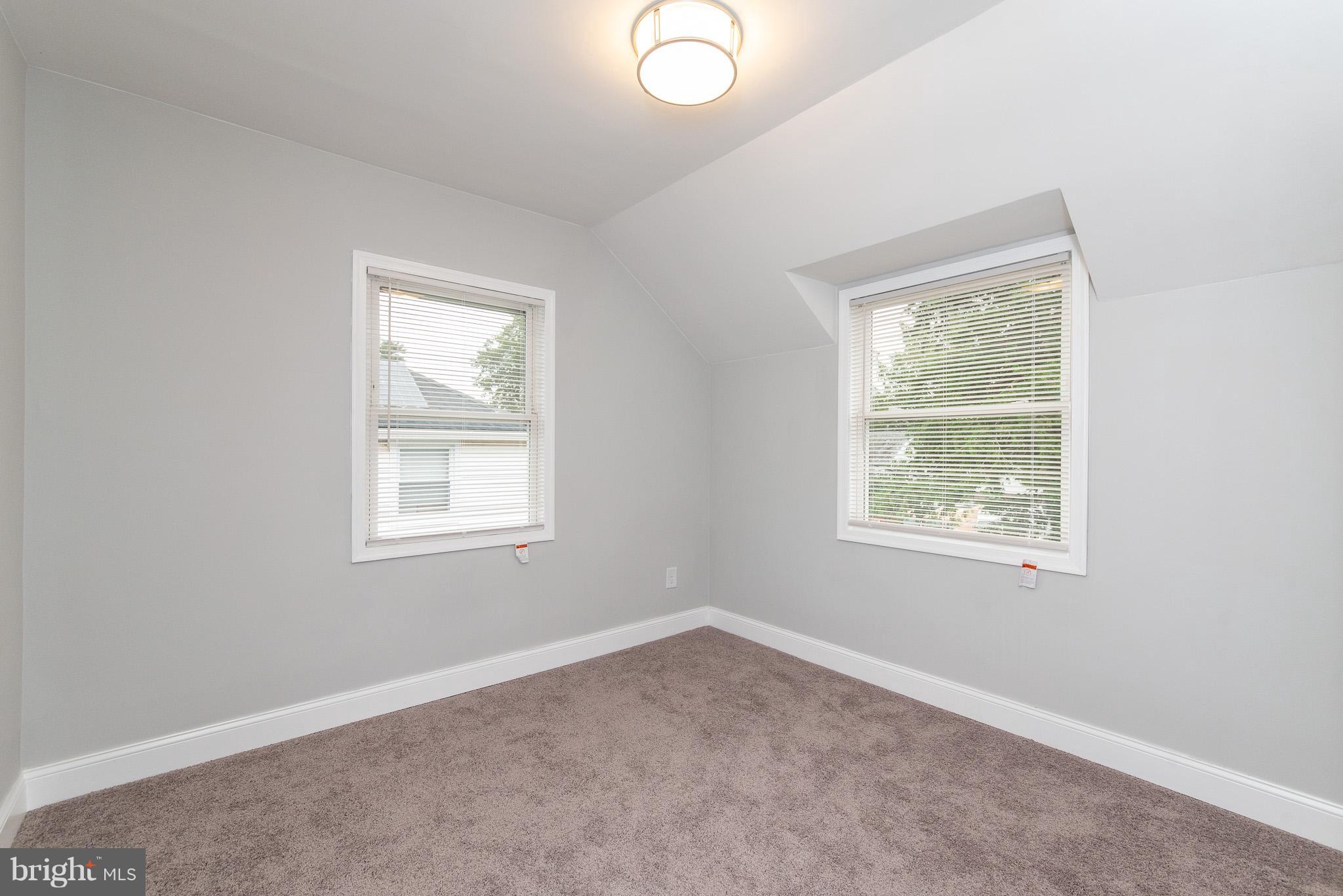 EDNOR GARDENS - LAKESIDE - Residential