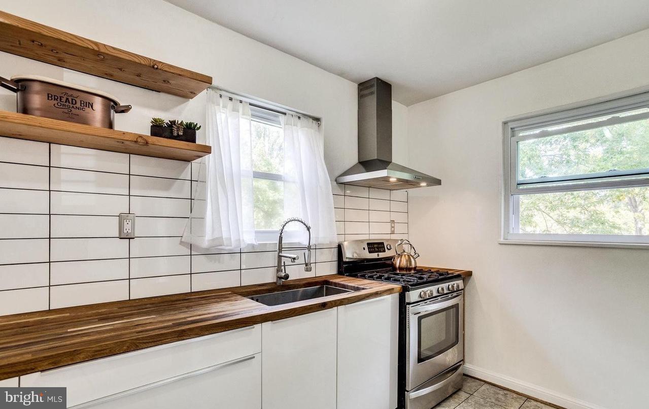 UNIVERSITY PARK - Residential Lease