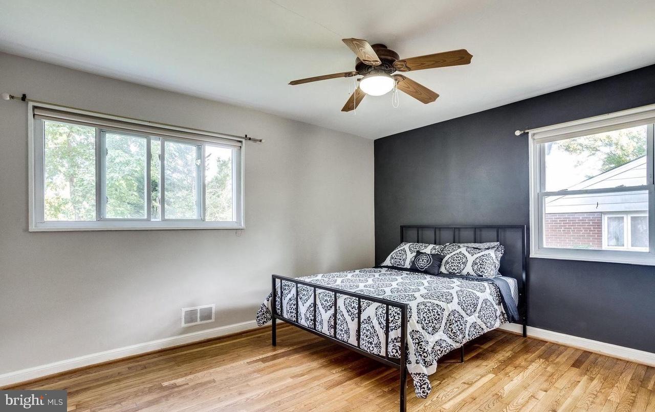 UNIVERSITY PARK - Residential Lease