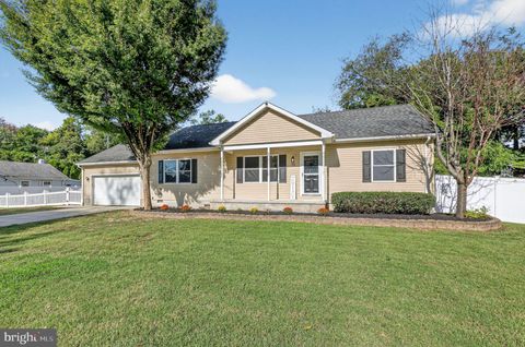 Photo of 13 Miramar Drive, PENNSVILLE, NJ 08070 (MLS # NJSA2016544)