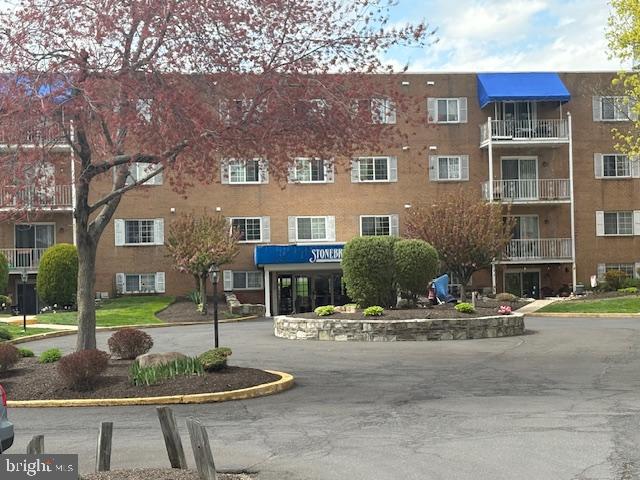 SOMERTON - Residential