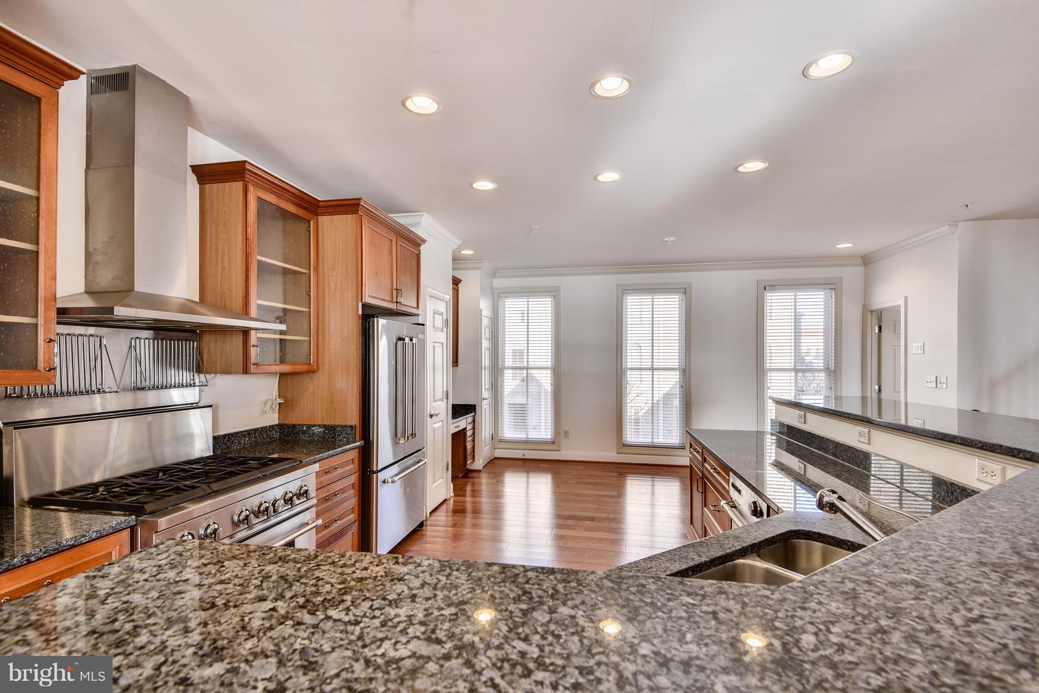 THE MOORINGS AT LIGHTHOUSE POINT - Residential