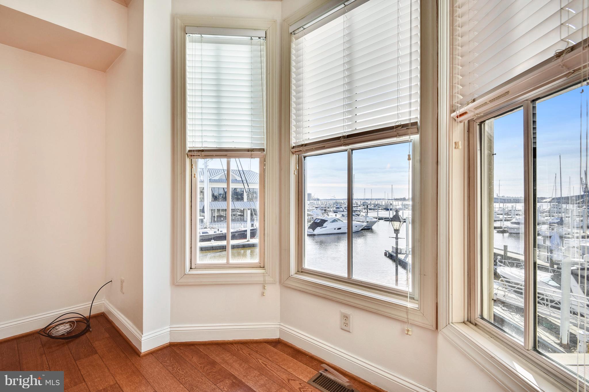 THE MOORINGS AT LIGHTHOUSE POINT - Residential