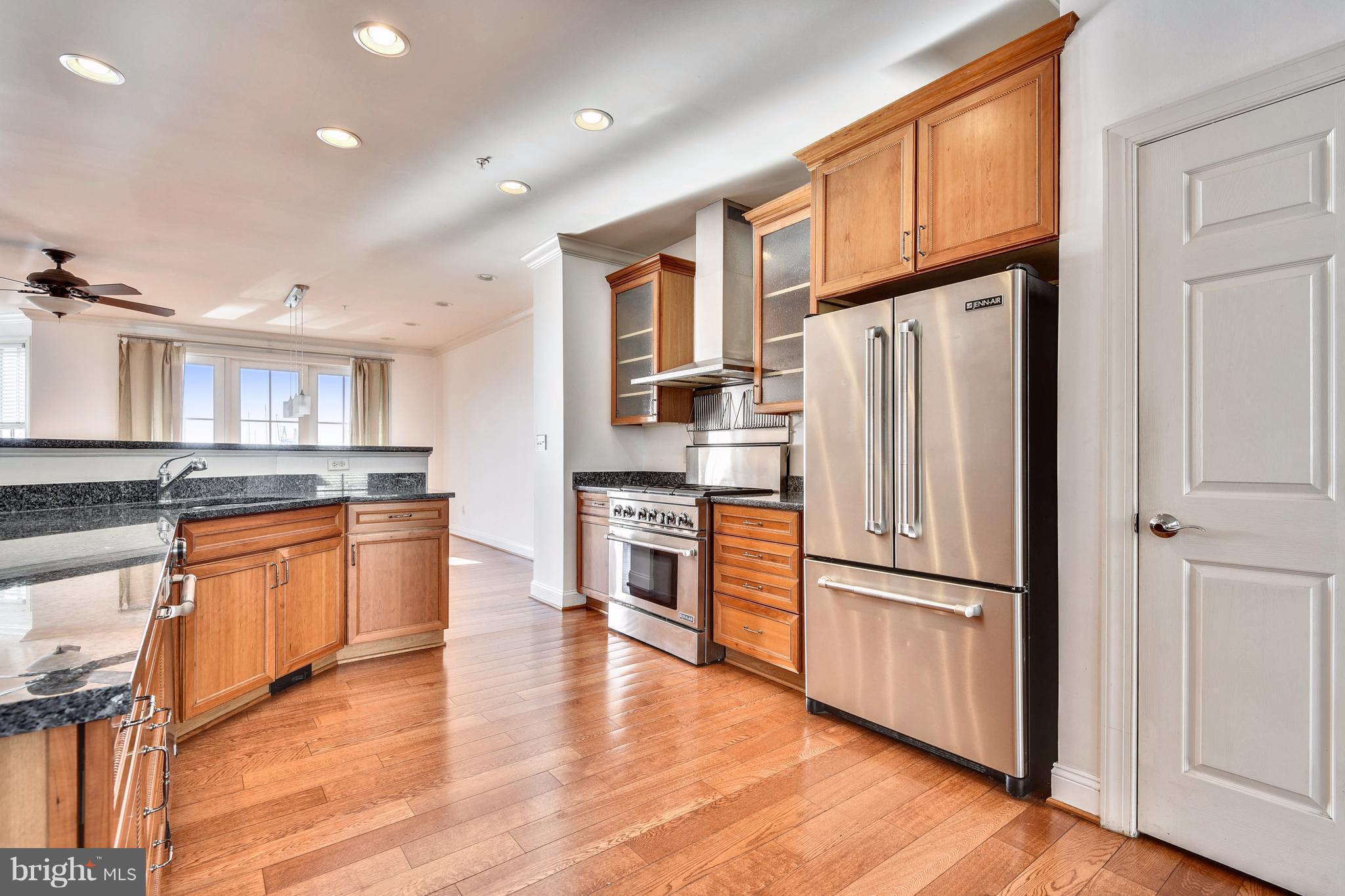 THE MOORINGS AT LIGHTHOUSE POINT - Residential