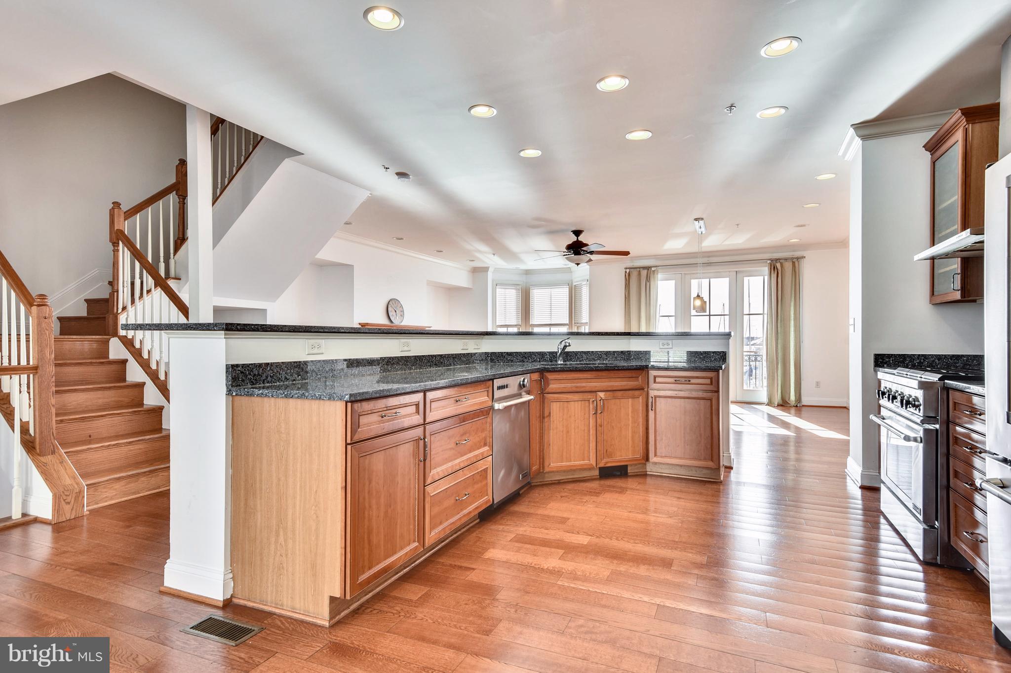 THE MOORINGS AT LIGHTHOUSE POINT - Residential