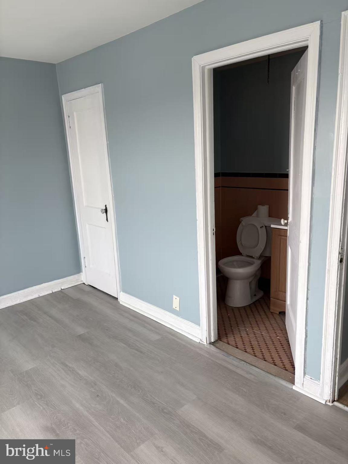 LAWNCREST - Residential