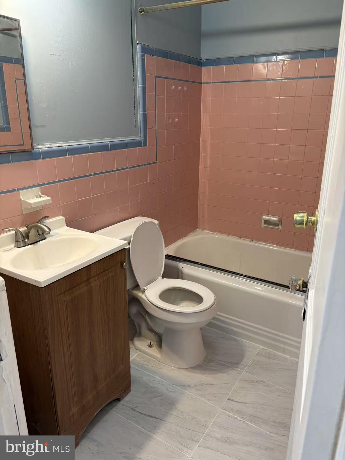 LAWNCREST - Residential