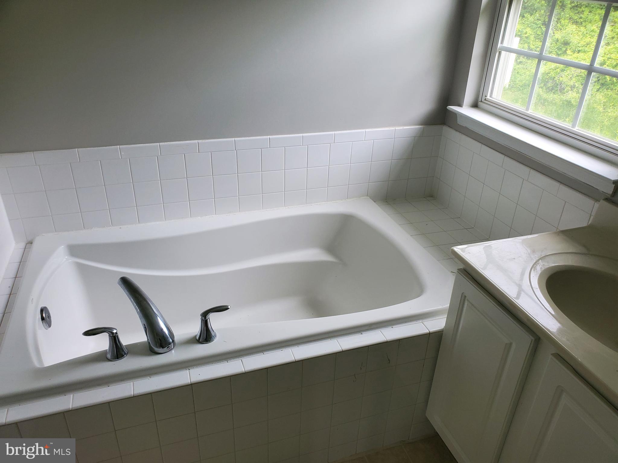 WAYSIDE VILLAGE - Residential Lease