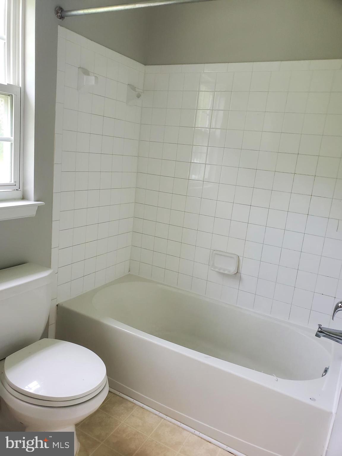 WAYSIDE VILLAGE - Residential Lease