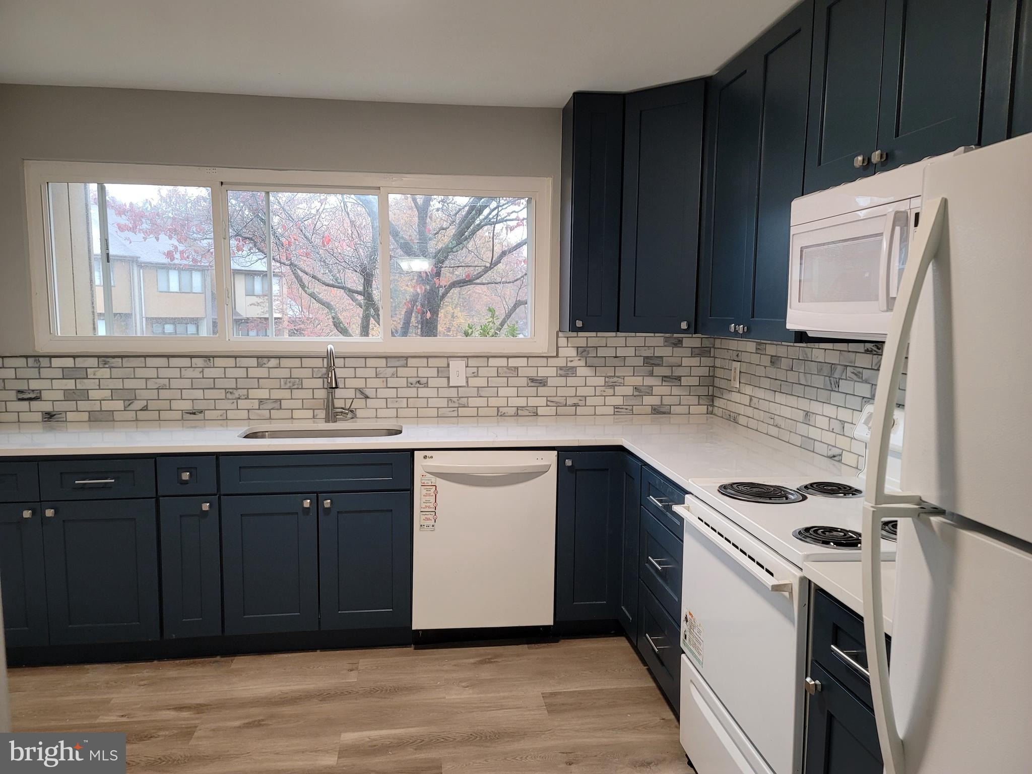 RIPPON LANDING - Residential