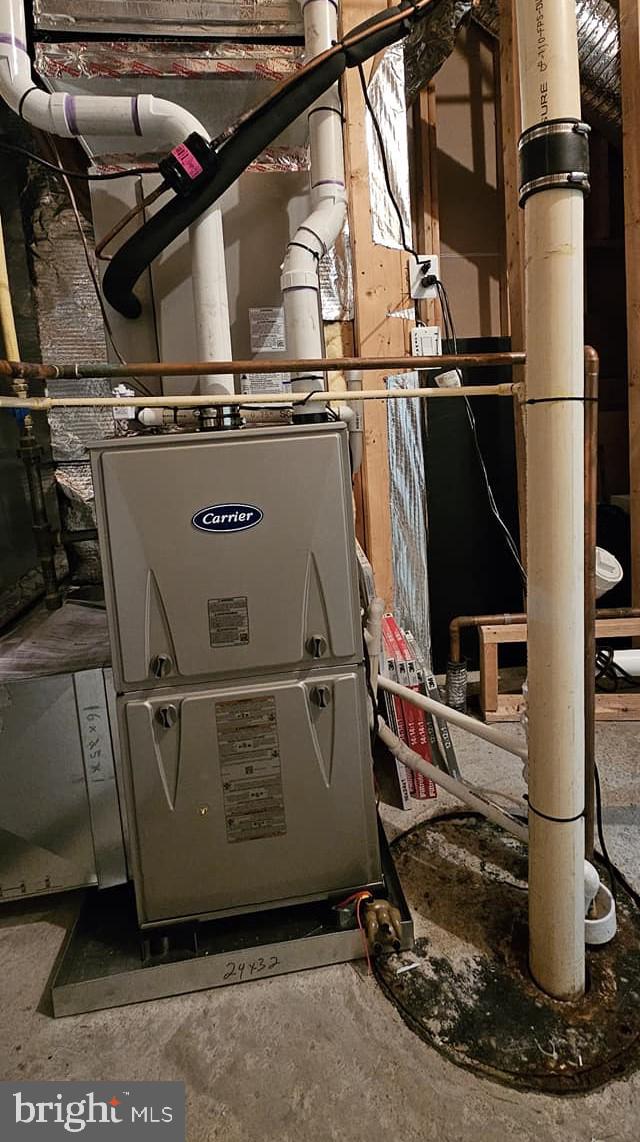 FALLSTON CROSSING - Residential