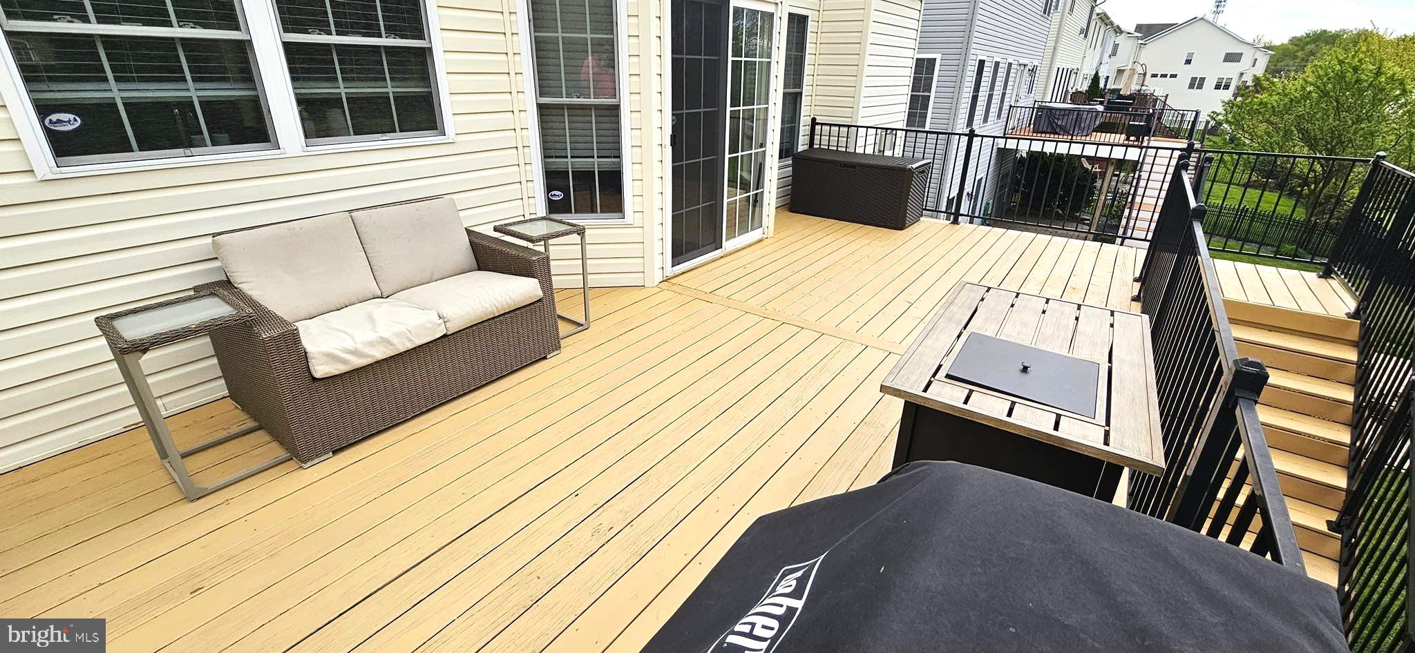 FALLSTON CROSSING - Residential