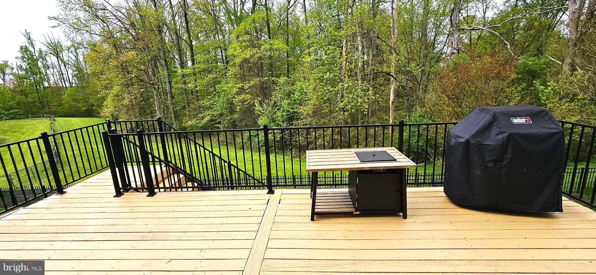 FALLSTON CROSSING - Residential