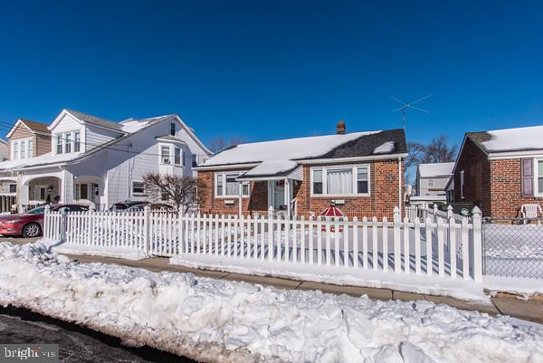 FOX CHASE - Residential