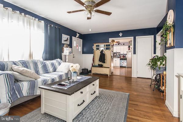 FOX CHASE - Residential