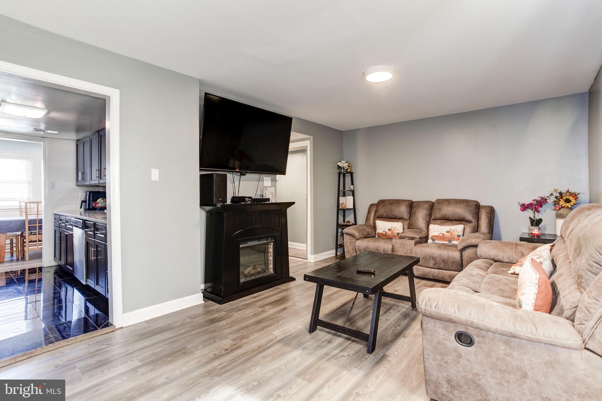 WILLIAMSTOWN - Residential Lease