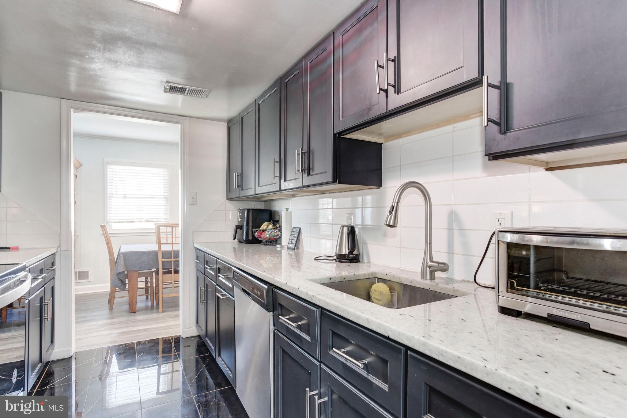 WILLIAMSTOWN - Residential Lease