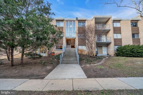 Property photo of 2910 Kings Chapel Road 5, Falls Church, VA 22042