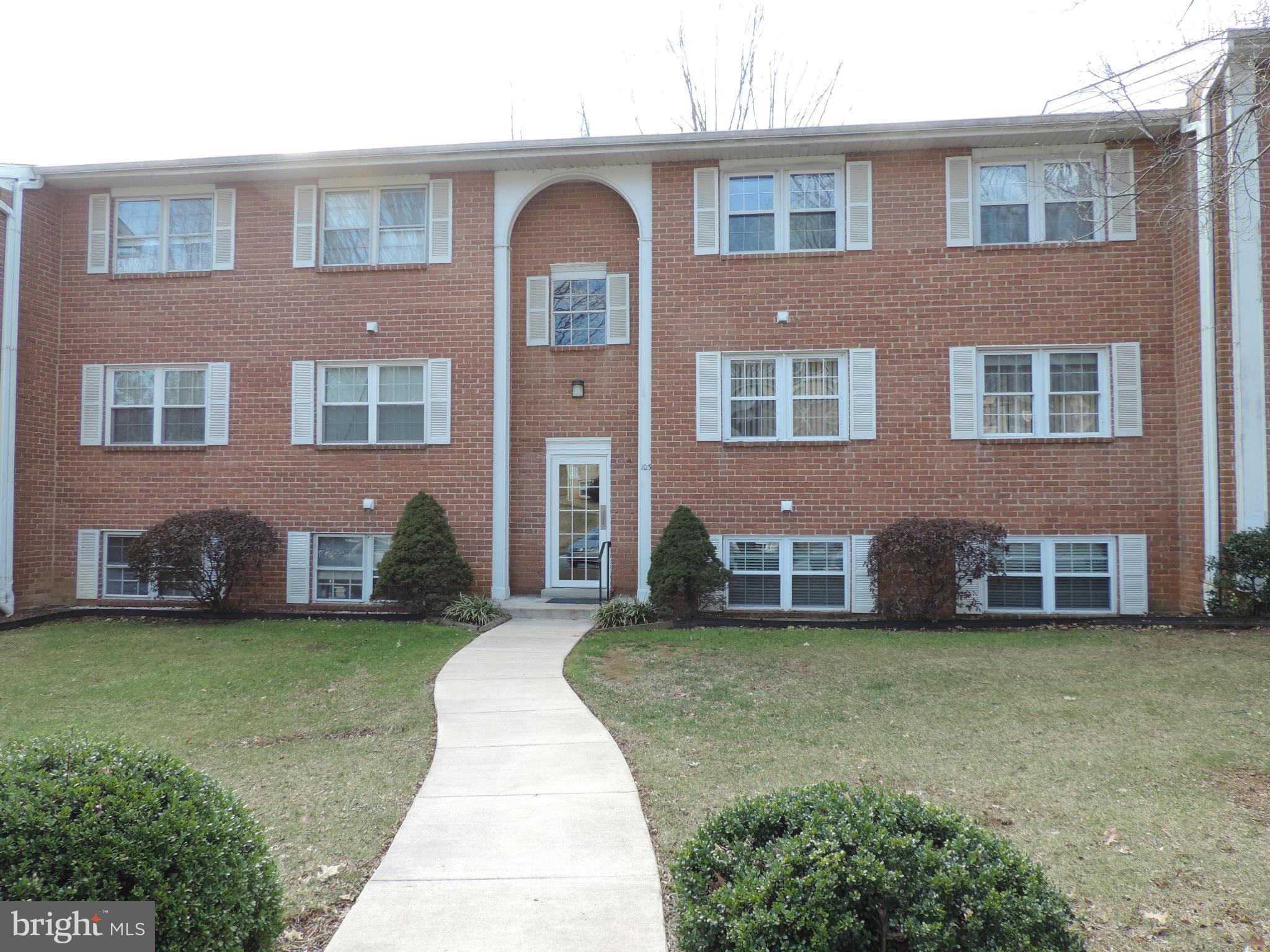 HICKORY HILLS! 2 bedroom, 1 bath condo on first floor(a few steps). Living / Dining room combination. Kitchen and separate laundry room. Sliding door off of Living room to balcony. Open floor plan. Neutral decor. Appliances convey.