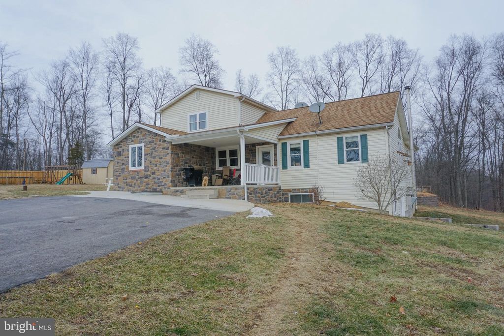 Photo of 2003 Peach Ridge Road, ELLIOTTSBURG, PA 17024 (MLS # PAPY2008774)