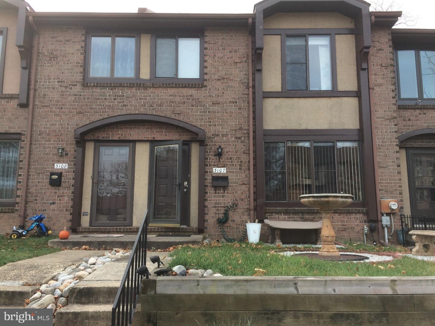 VILLAGE SHIRES - Residential